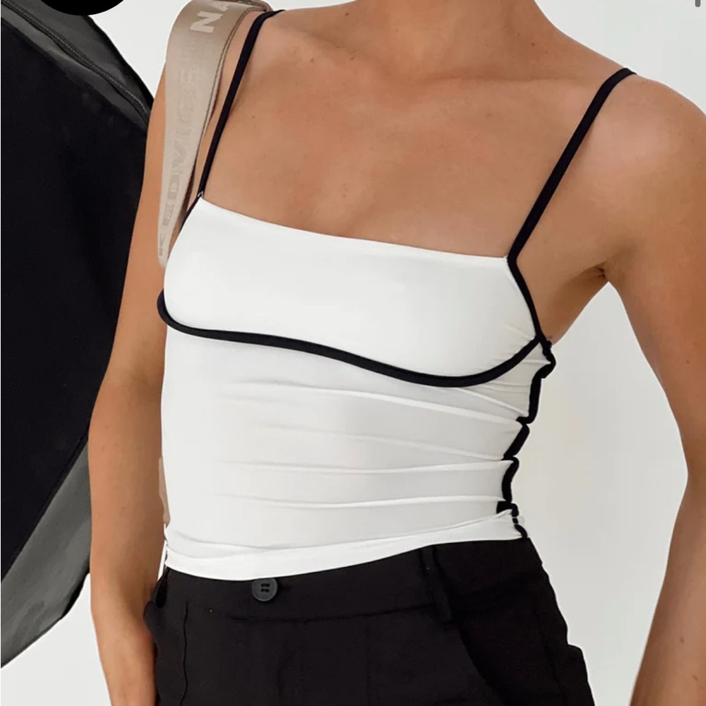 BNWT Princess Polly Maidenwell Contrast Top
